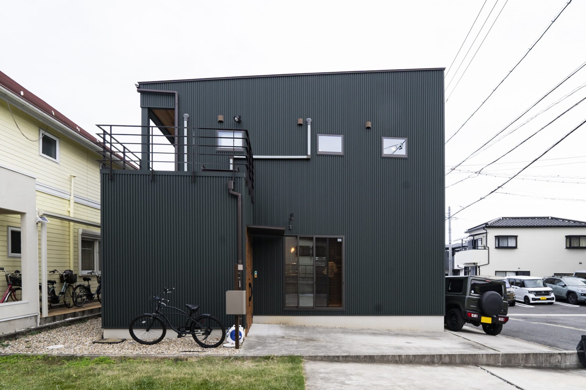 バイクと愛犬・愛猫と暮らす家 アイチャッチ