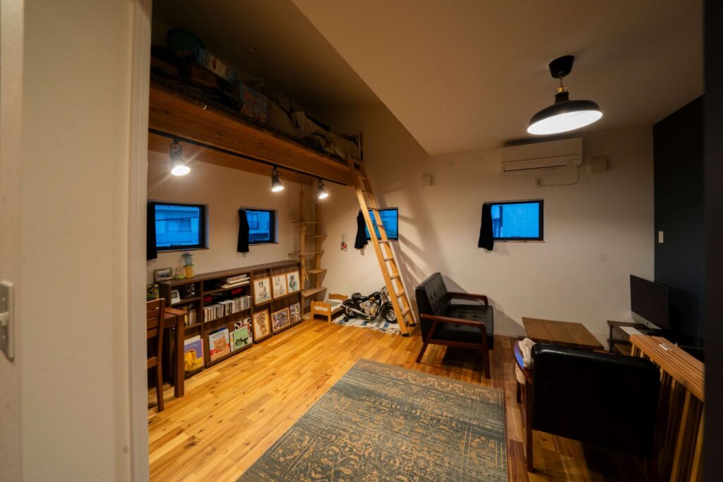 バイクと愛犬・愛猫と暮らす家 写真